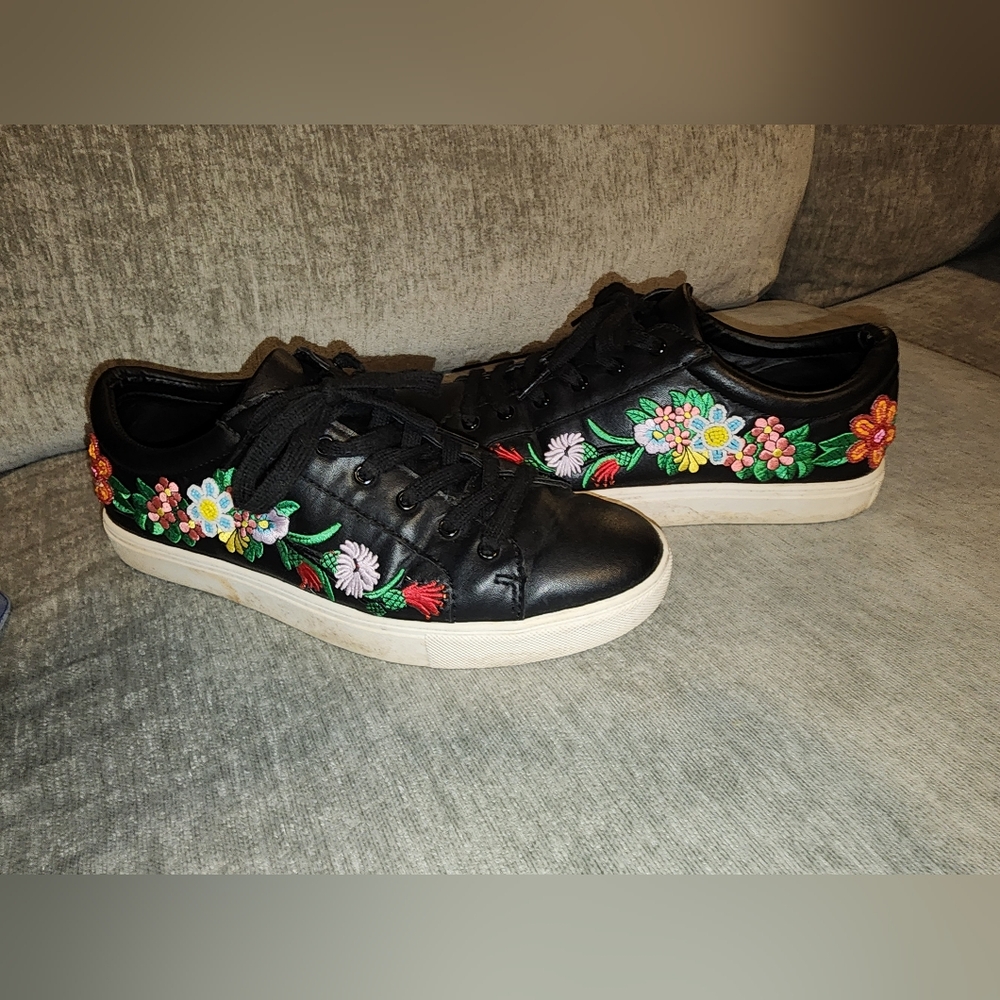 Steve Madden Marcelo Floral Shoes